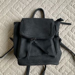 MINI BLACK BACKPACK